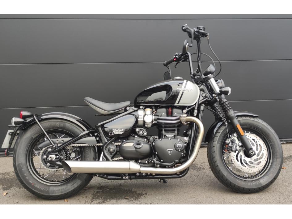 TRIUMPH Bonneville Bobber 1200 2025