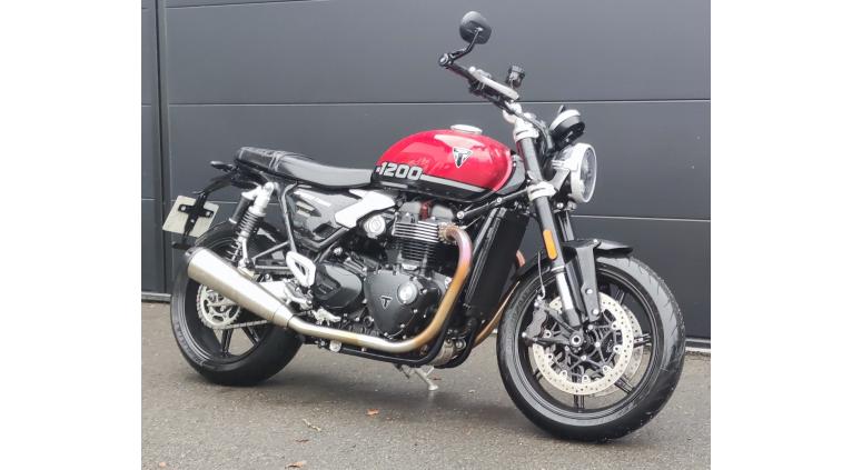 TRIUMPH SPEED TWIN 1200