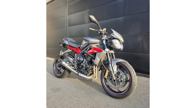 TRIUMPH STREET TRIPLE 675 R