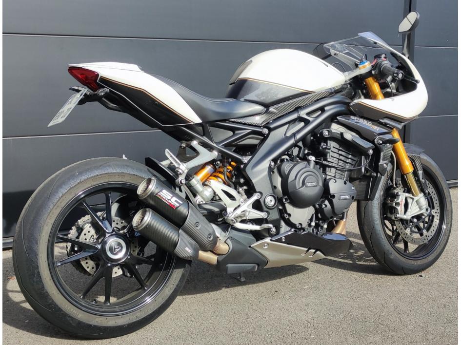TRIUMPH SPEED TRIPLE 1200 RR