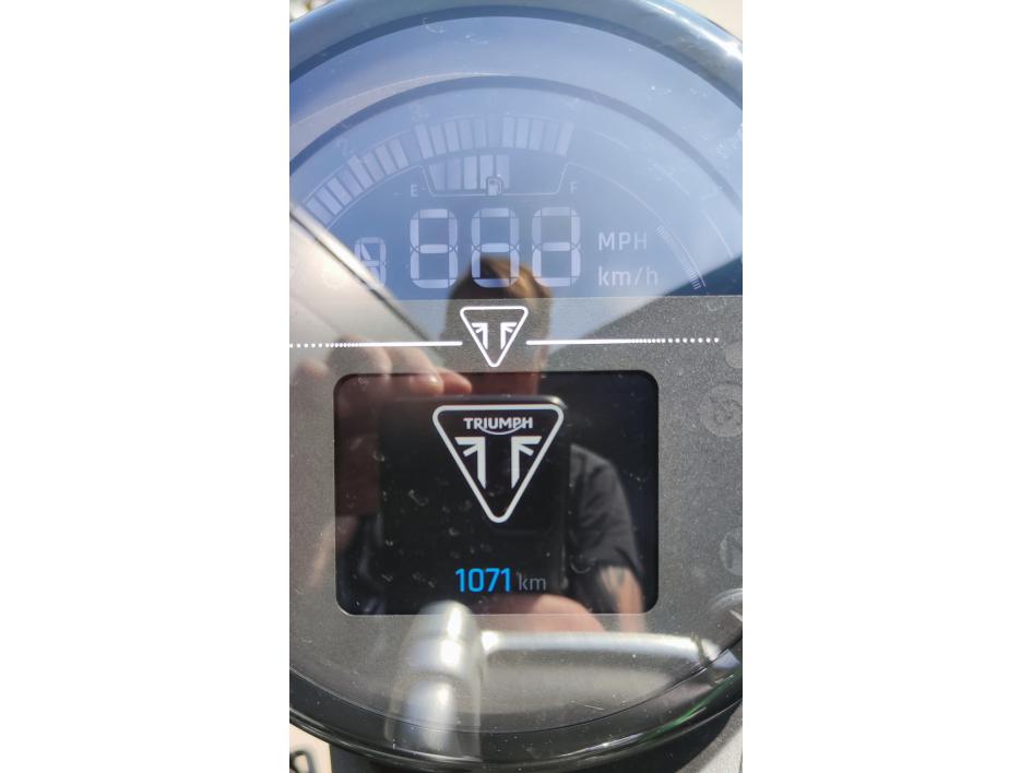 TRIUMPH SPEED TWIN 900 A2 2025