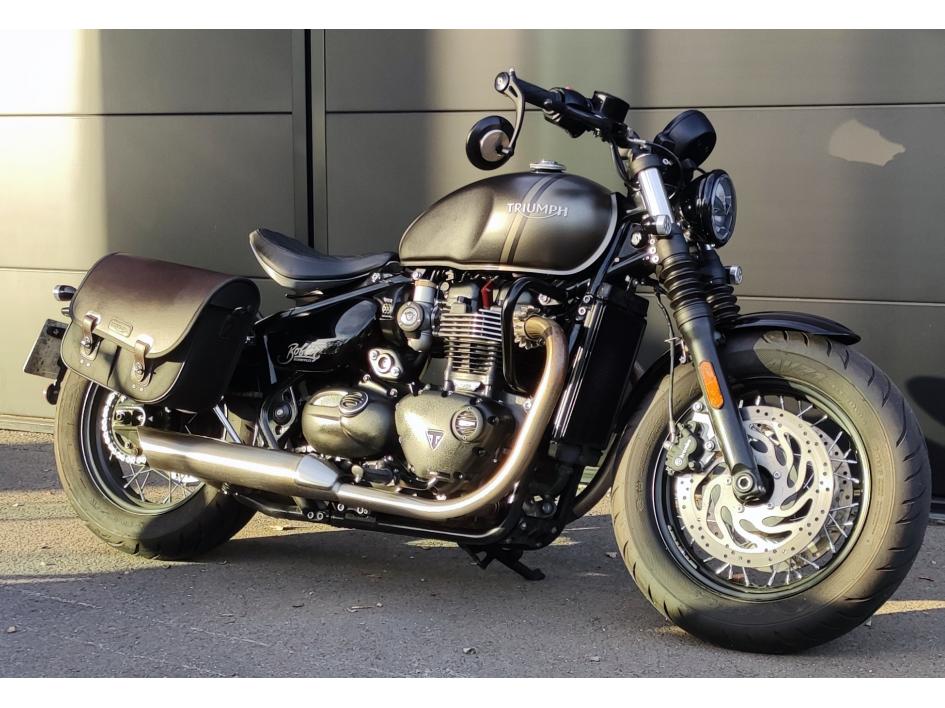 TRIUMPH Bonneville Bobber 1200