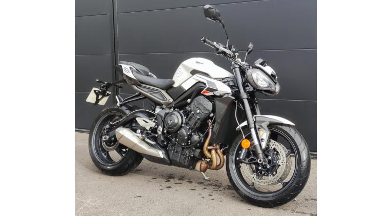 TRIUMPH STREET TRIPLE 765 R